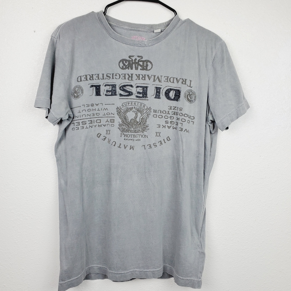 Diesel Matured Gray Upside Down Graphic T-shirt Men's Size Medium Short Sleeve